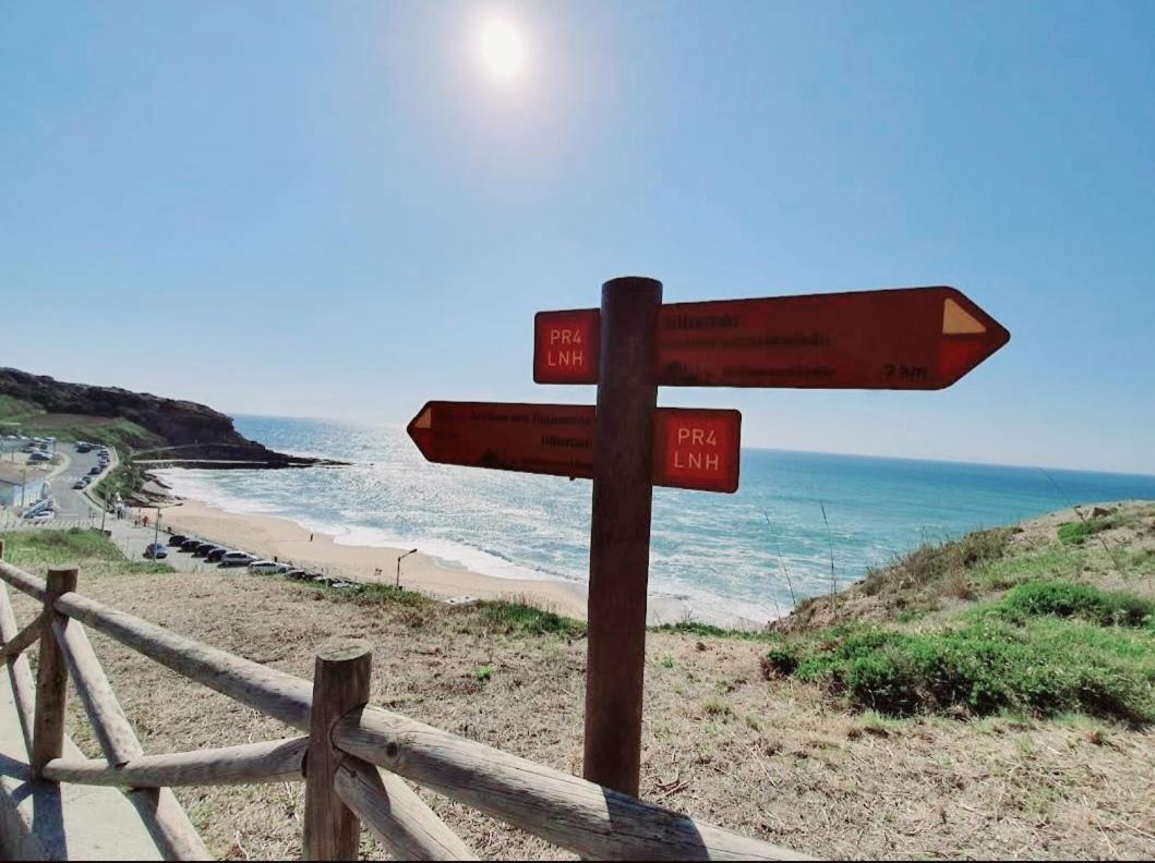 Porto Dinheiro Beach I Lourinhã Eksteriør billede