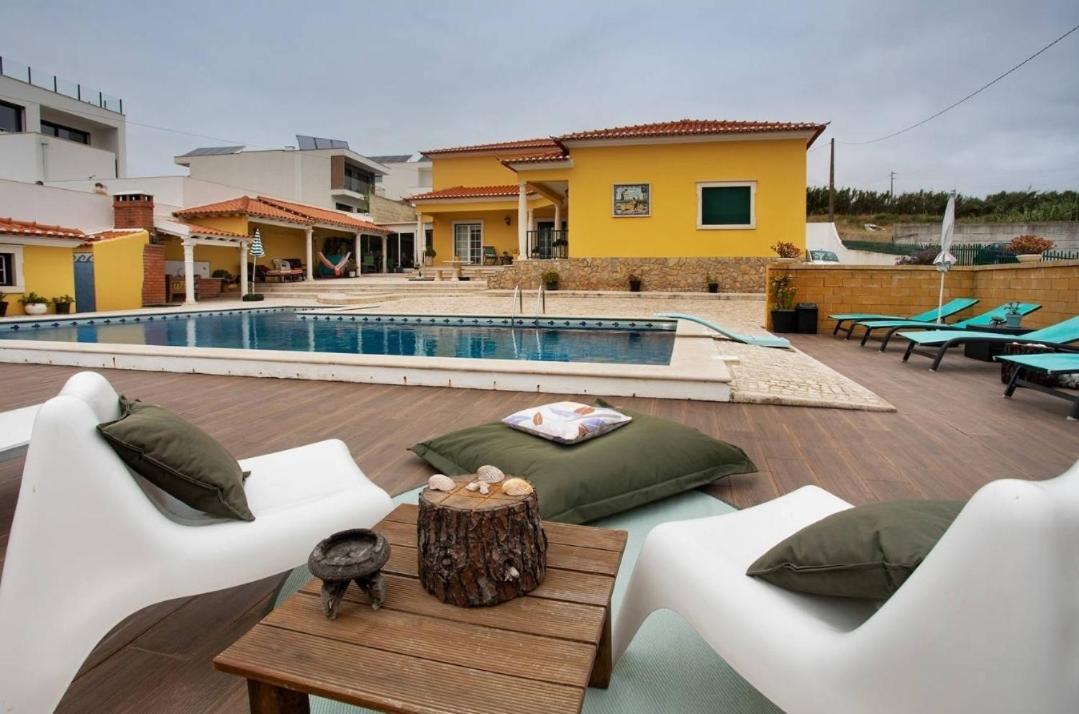 Porto Dinheiro Beach I Lourinhã Eksteriør billede